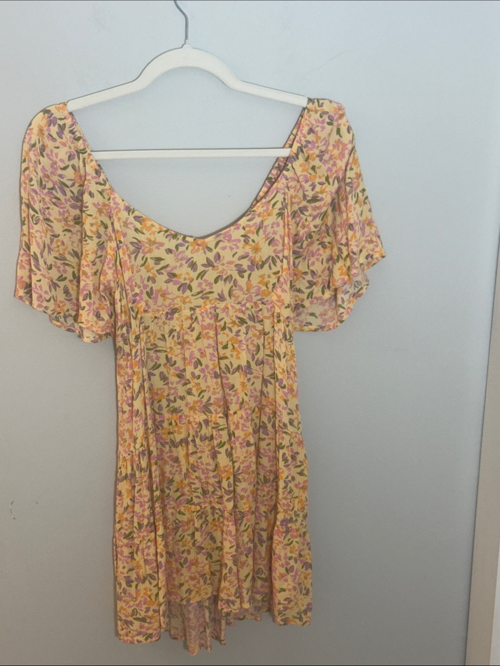 Billabong… Yellow Floral Short Sleeve Dress
